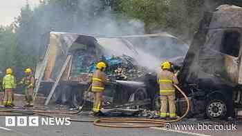 M6 closed: Motorists stuck in long delays after lorry fire