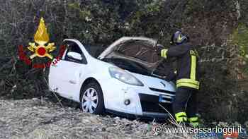 Finisce in un fossato con l'auto sulla Sassari-Ittiri: ferita una donna - Sassari Oggi