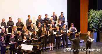 Klassischer Chor der Universität Kaiserslautern singt im Audimax - Chorkonzert - Rheinpfalz.de