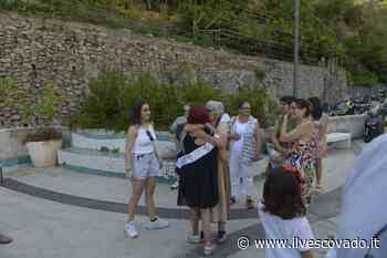 Positano saluta la maestra Carmela che va in pensione con una festa a sorpresa /FOTO - Il Vescovado Costa di Amalfi