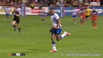 Lewis Murphy scores outstanding solo try for Wakefield Trinity! - Sky Sports