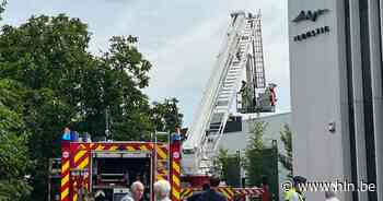 Korte, hevige brand in opslagplaats: politie onderzoekt oorzaak - Het Laatste Nieuws