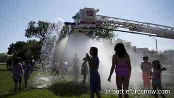 Pop-up spray park offers relief from heat in North Battleford - battlefordsNOW