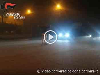 Bologna, le corse di auto clandestine a Molinella: il video - Corriere