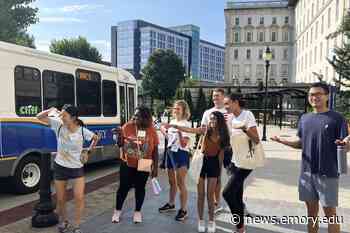 New medical students learn the ins and outs of campus - Emory News Center