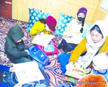 Meet Masrat Farooq First female education entrepreneur of Kashmir - Jammu Kashmir Latest News | Tourism | Breaking News J&K - Top Stories