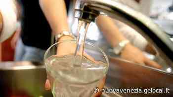 Acqua a Caorle, collegamento provvisorio. «L’emergenza sarà risolta nelle prossime ore» - La Nuova Venezia