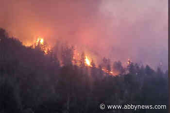 Wildfire near Penticton puts Apex Mountain Village under evacuation alert