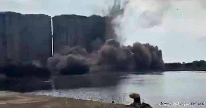 Libano, un altro incidente al porto di Beirut: collassati due enormi silos per il grano dopo un incendio