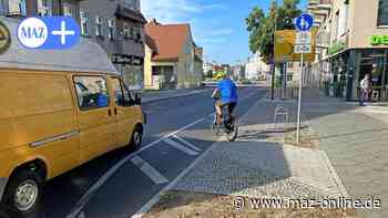 Verkehrschaos: Missverständnis am Kreisverkehr am Bahnhof Falkensee - Märkische Allgemeine Zeitung