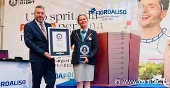 Un aperitivo da record: a Rozzano realizzato lo spritz più grande del mondo - Corriere della Sera