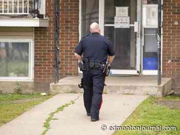 Witness describes bloody scene at site of suspicious death in central Edmonton