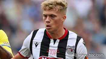 Andy Smith: Grimsby Town re-sign Hull City defender on loan - BBC
