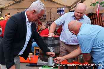 Tausende Besucher feiern beim Bockbierfest in Gündlingen - Breisach - badische-zeitung.de