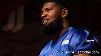 Ed Oliver decides to become cameraman at Bills camp (video) - Bills Wire