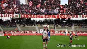 “Ora c'è il rischio che il Bari galleggi in serie B”: i timori dell'avvocato-tifoso sulle nuove regole della Figc - La Repubblica