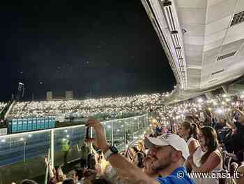 In 25mila a Pescara per Ultimo "Ragazzi, cercate la passione" - Abruzzo - Agenzia ANSA