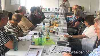 Literatur in Schramberg - Britta Blaurock gibt beim Generationentreff Lesetipps - Schwarzwälder Bote