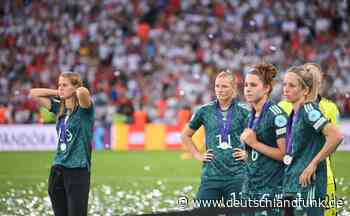 Europameisterschaft - Deutsche Fußballerinnen werden in Frankfurt am Main empfangen - Deutschlandfunk