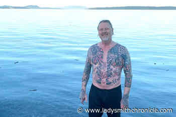 Ocean swimming off Sidney gives Greater Victoria man whale of a time - Ladysmith Chronicle