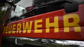 Mann entdeckt verdächtigen Gegenstand in der Saale