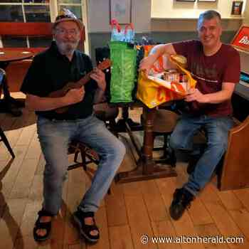 Ukulele night in Farnham raised money for food bank | altonherald.com - Alton Herald