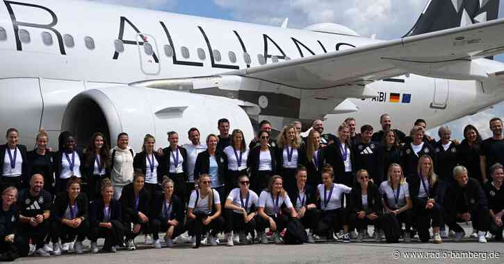 Tausende Fans feiern Fußball-Frauen in Frankfurt