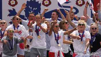 England looks to future as it celebrates Women's Euro 2022 victory at packed out Trafalgar Square