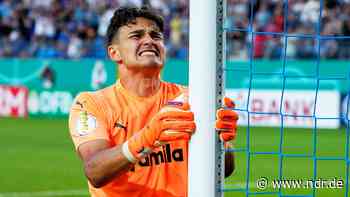 Holstein Kiel scheitert im DFB-Pokal an Drittligist Mannheim - NDR.de