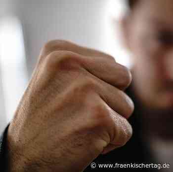 Urteil vor dem Amtsgericht Kronach gefallen: Mann aus dem Landkreis Kronach schlägt damalige Lebensgefährtin - Fränkischer Tag