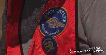 'We like airplanes': Longtime pilots and aviation fanatics spend decades volunteering at EAA AirVenture - WGBA NBC 26 in Green Bay