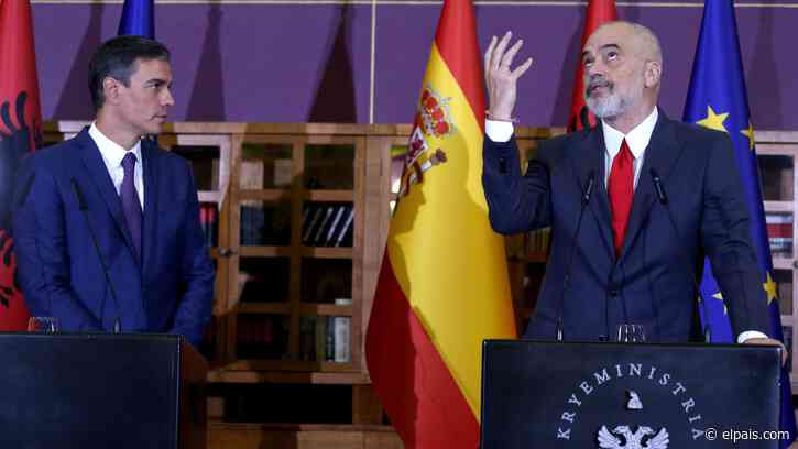 Sánchez confirma que el Gobierno nombrará en septiembre a sus miembros del Constitucional - EL PAÍS