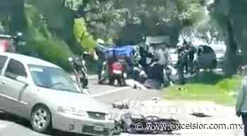 Chocan de frente moto y auto particular en la carretera México-Cuernavaca - Periódico Excélsior