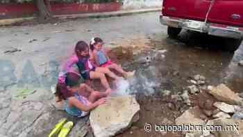 En Cuernavaca, usan fuga de agua como jacuzzi; la Sapac la dejó peor de como estaba - Bajo Palabra Noticias