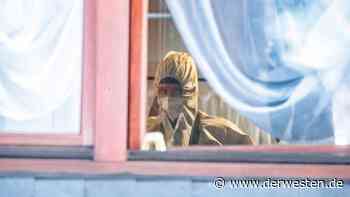 NRW: Frau erstochen – Polizei erhält Notruf und findet Leiche - DER WESTEN