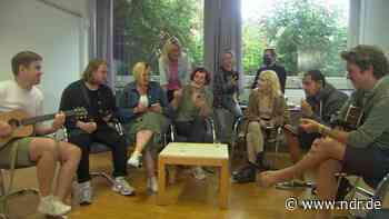 Celle: Schlager-Hits schreiben im Textdichter-Seminar - NDR.de