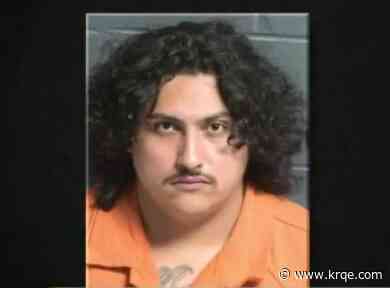 Father charged after daughter accidentally shoots herself