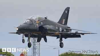 Royal Navy jet crash in Cornwall: Engine failure blamed - bbc.co.uk