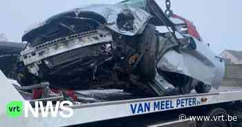 Dodelijk ongeval in Essen: auto gaat over de kop, bestuurder (42) ter plaatse overleden - Vlaamse Radio- en Televisieomroeporganisatie