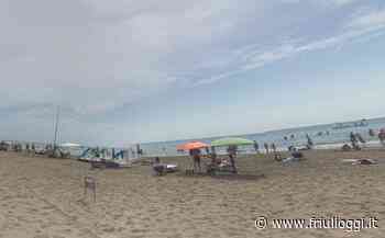 Caorle, tragedia in spiaggia, inutili i soccorsi: turista muore annegato - Friuli Oggi