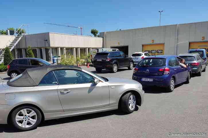 Autokeuring zonder afspraak leidt tot “extreme files” in Oost-Vlaanderen