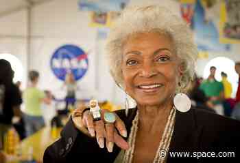 Nichelle Nichols, a 'Star Trek' icon, trailblazer and space advocate, dies at 89
