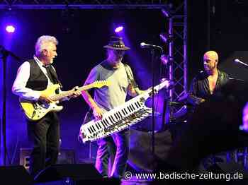 Fotos: Manfred Mann’s Earth Band beim Open Air im Park - Bad Krozingen - Fotogalerien - badische-zeitung.de