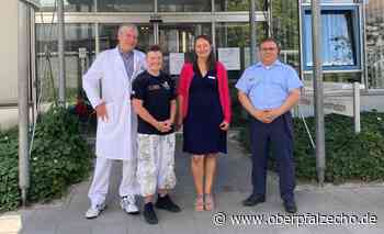 Kickboxweltmeisterin Tina Schüssler beeindruckt von Kinderklinik am Klinikum Weiden | OberpfalzECHO - OberpfalzECHO