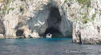 Capri, off limits la grotta Meravigliosa: la scalinata d'accesso ​è pericolante - ilmattino.it