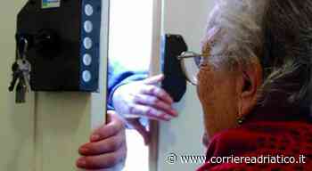 Fermo, truffa ad una anziana: finto nipote le porta via la fede e quella del defunto marito. Due arresti - Fermo, truffa ad una anziana - corriereadriatico.it