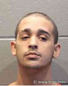 Police search for accused murderer who cut off ankle monitor