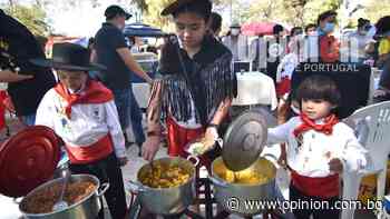 Niños de Cochabamba y Tarija celebran Santa Anita ofreciendo platos y con juegos de antaño - Opinión Bolivia