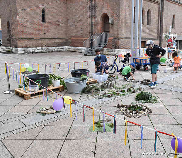 „umsonst & draußen“ in den Sommerferien: Neu-Ulmer Petrusplatz wird zum Spiel- und Lernort für Kinder