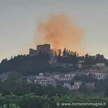 Bertinoro, incendio nella zona della Rocca - CorriereRomagna
